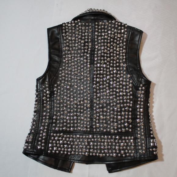 KILLSTAR OVERLOAD II LEATHER VEST [FAUX LEATHER] SIZE XS UNISEX - Picture 2 of 3